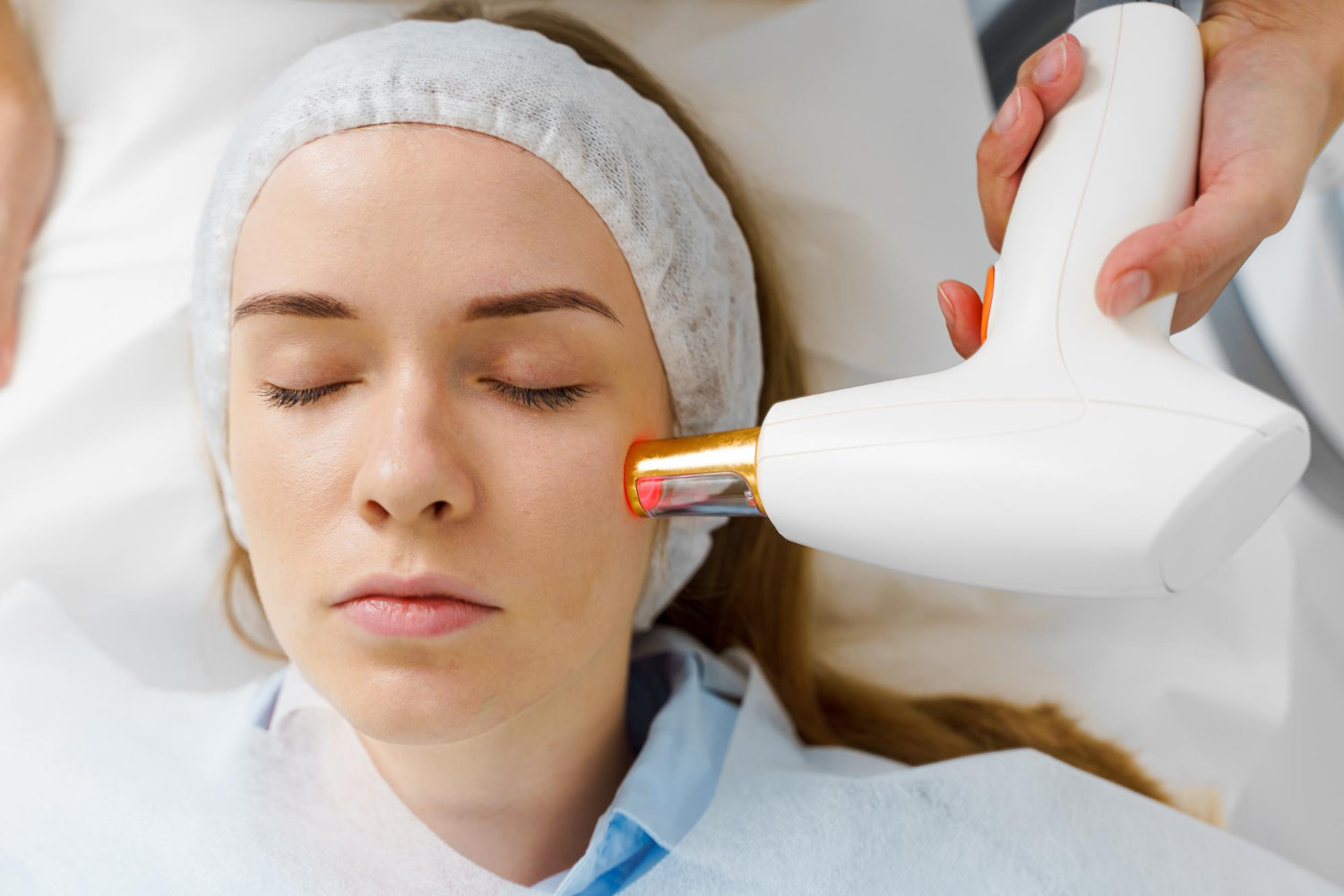 Laser ablacyjny a nieablacyjny – czym się różnią i który wybrać?